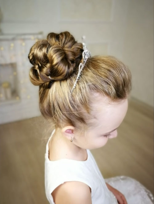 ’90s-updo