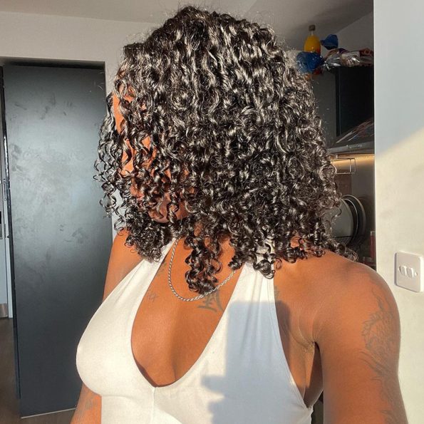 short bouncy water wave wig